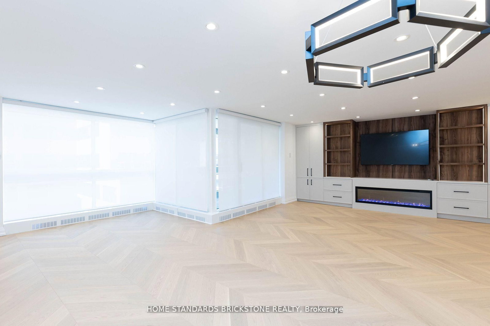 Condo for sale at 805-61 St Clair Avenue, Toronto, Ontario, M4V 2Y8 - Yonge-St. Clair - MLS: C12941054