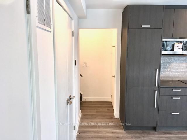 185 - 65 CURLEW Drive