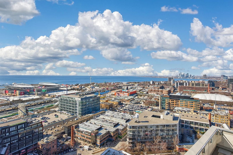 3009 - 125 Western Battery Rd, Toronto, M6K 3R8 | Image 3