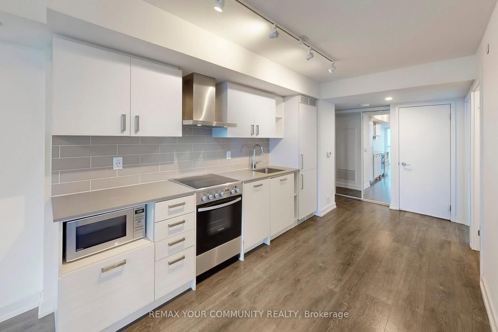 Condo for sale at 1005-125 Redpath Avenue, Toronto, Ontario, M4P 1J5 - Mount Pleasant East - MLS: C12941208