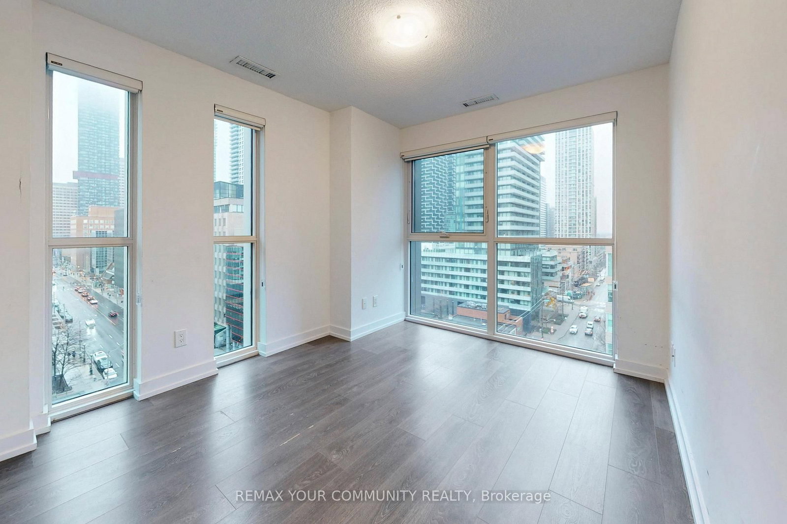 Condo for sale at 1005-125 Redpath Avenue, Toronto, Ontario, M4P 1J5 - Mount Pleasant East - MLS: C12941208