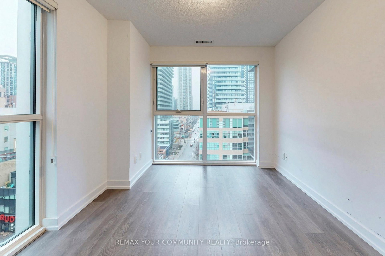 Condo for sale at 1005-125 Redpath Avenue, Toronto, Ontario, M4P 1J5 - Mount Pleasant East - MLS: C12941208