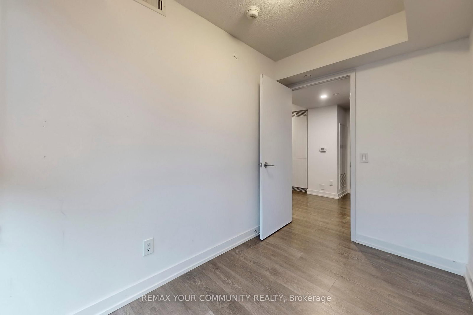 Condo for sale at 1005-125 Redpath Avenue, Toronto, Ontario, M4P 1J5 - Mount Pleasant East - MLS: C12941208