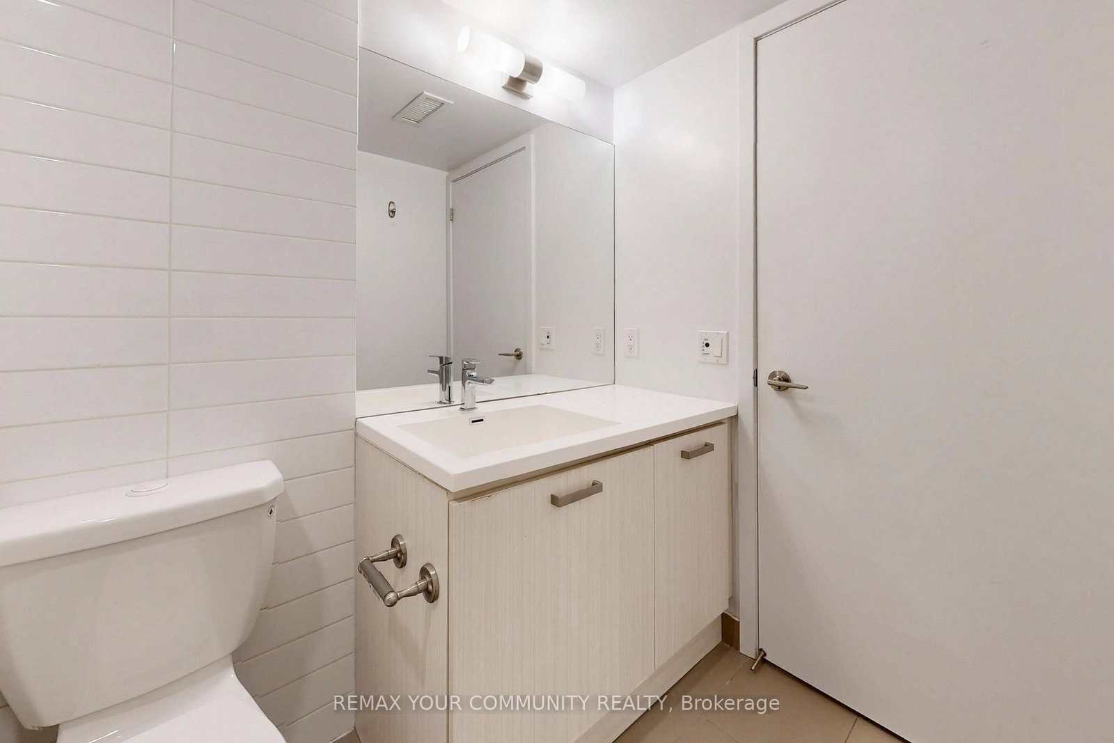 Condo for sale at 1005-125 Redpath Avenue, Toronto, Ontario, M4P 1J5 - Mount Pleasant East - MLS: C12941208