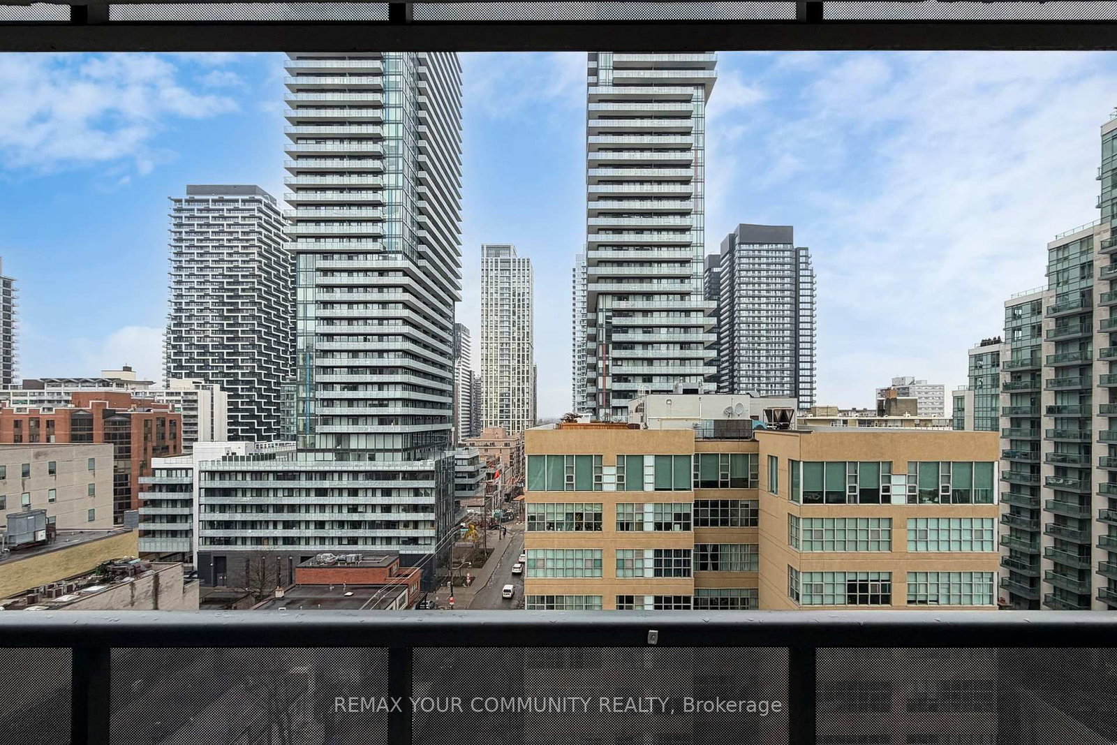 Condo for sale at 1005-125 Redpath Avenue, Toronto, Ontario, M4P 1J5 - Mount Pleasant East - MLS: C12941208