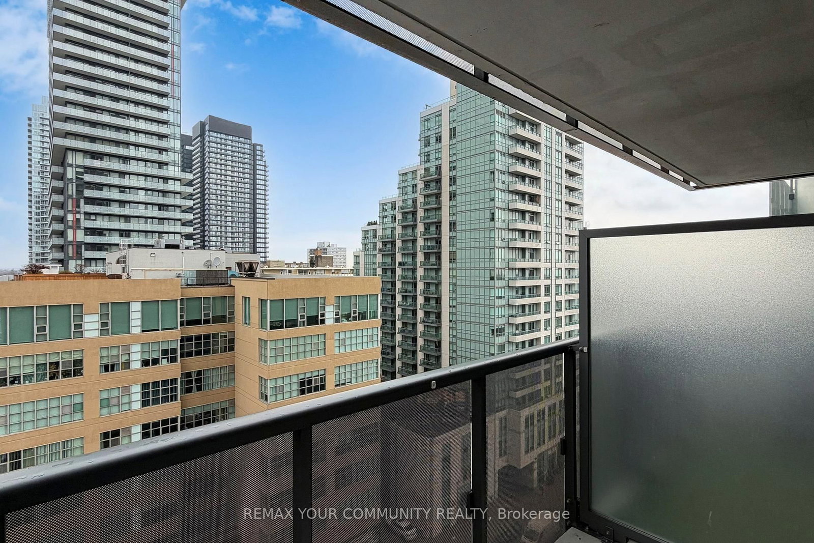 Condo for sale at 1005-125 Redpath Avenue, Toronto, Ontario, M4P 1J5 - Mount Pleasant East - MLS: C12941208