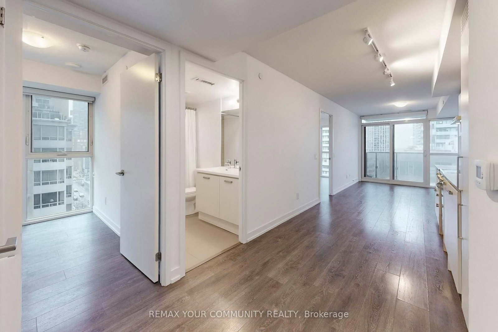 Condo for sale at 1005-125 Redpath Avenue, Toronto, Ontario, M4P 1J5 - Mount Pleasant East - MLS: C12941208
