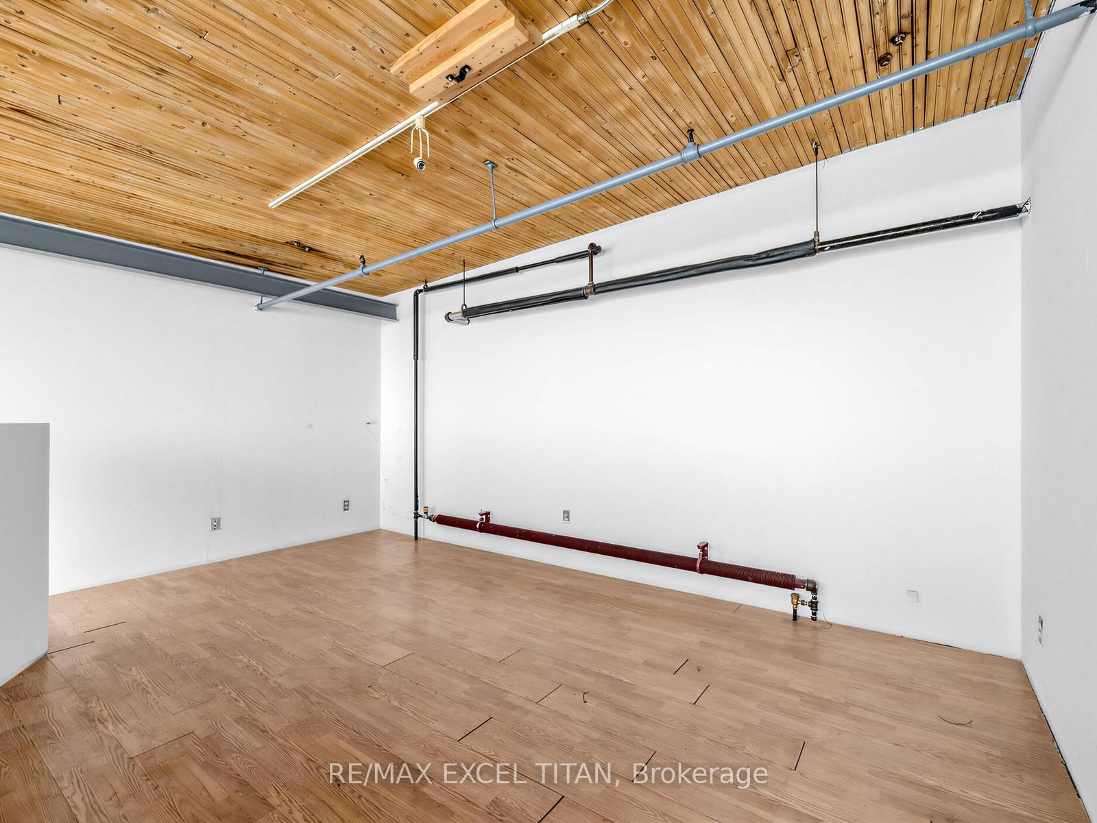 221 Sterling Road E, Unit 11 - Photo 14