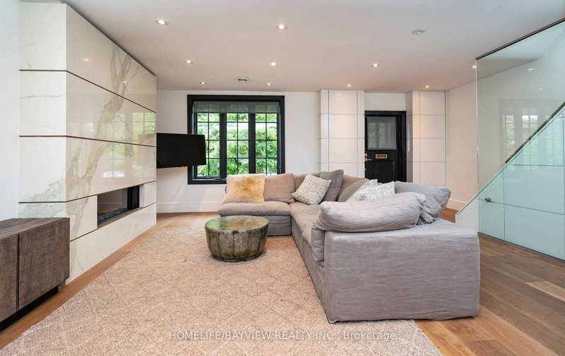 19 Gormley Ave, Toronto, M4V 1Y9 | Image 3