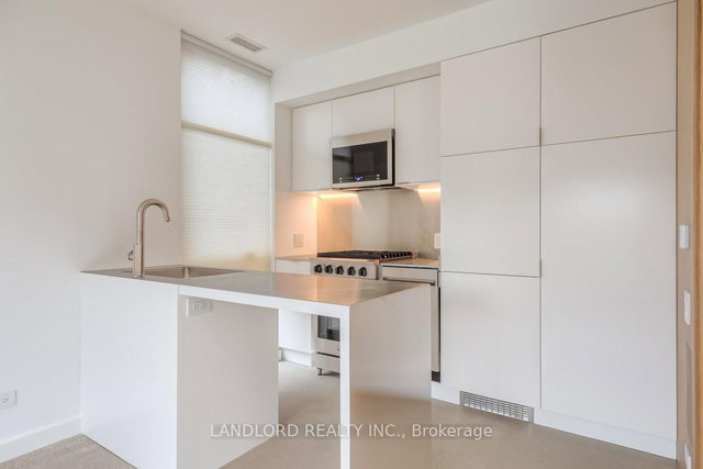 Laneway - 429 Brock Avenue