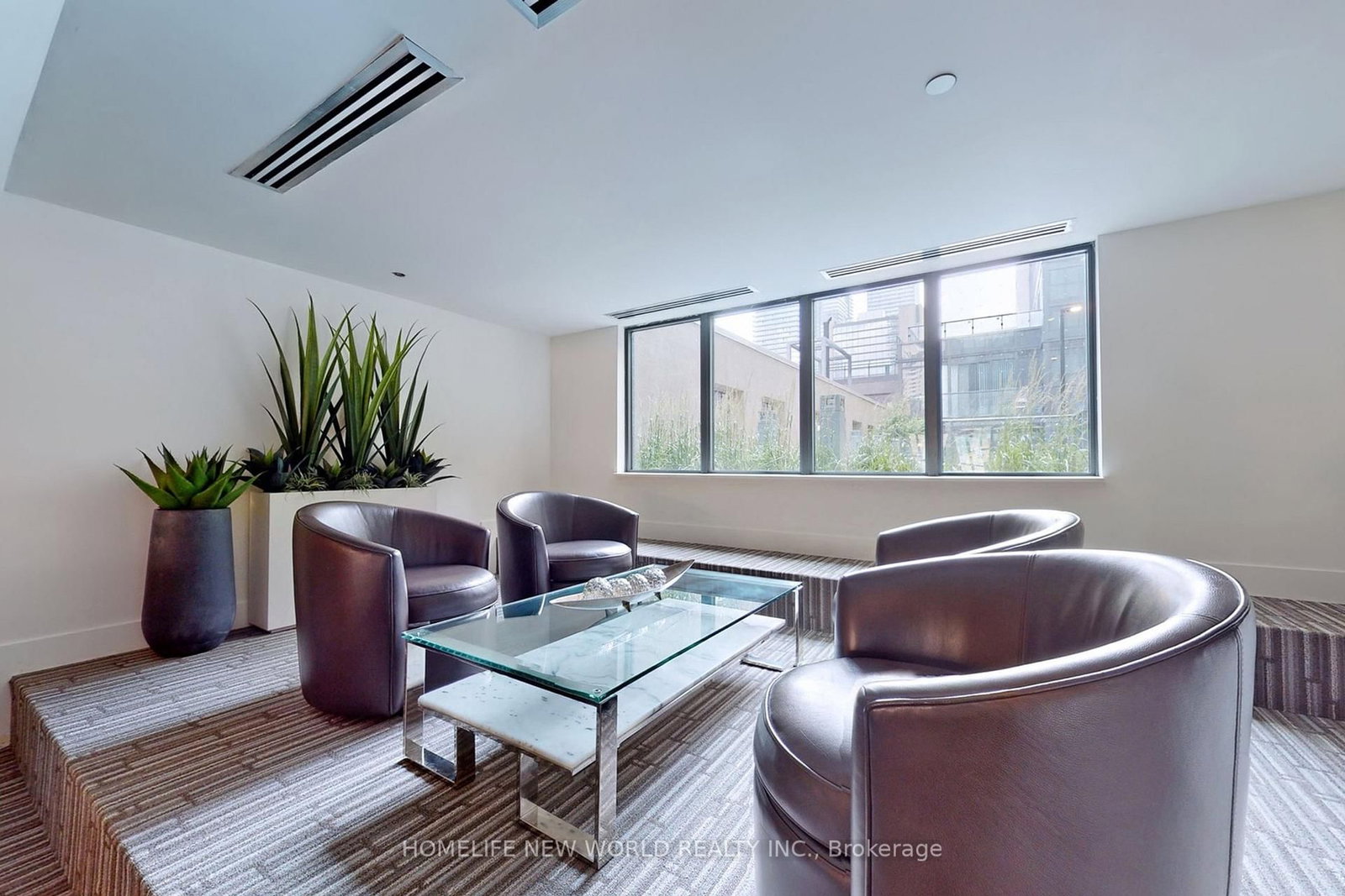 955 Bay Street, Unit 625 - Photo 32