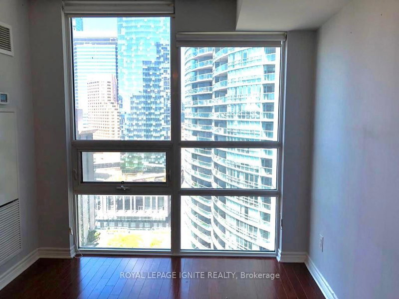 2202 - 19 Grand Trunk Cres, Toronto, M5J 3A3 | Image 3