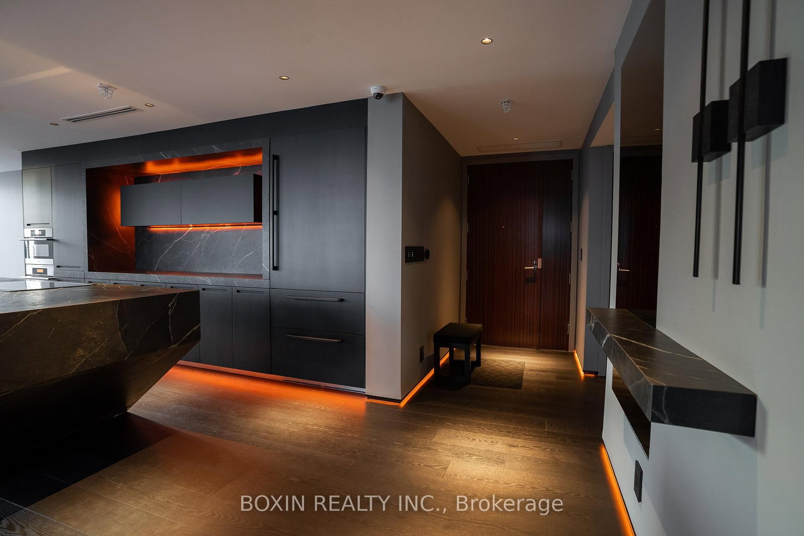 Condo for sale at 3301-180 University Avenue, Toronto, Ontario, M5H 0A2 - Waterfront Communities C1 - MLS: C12941988