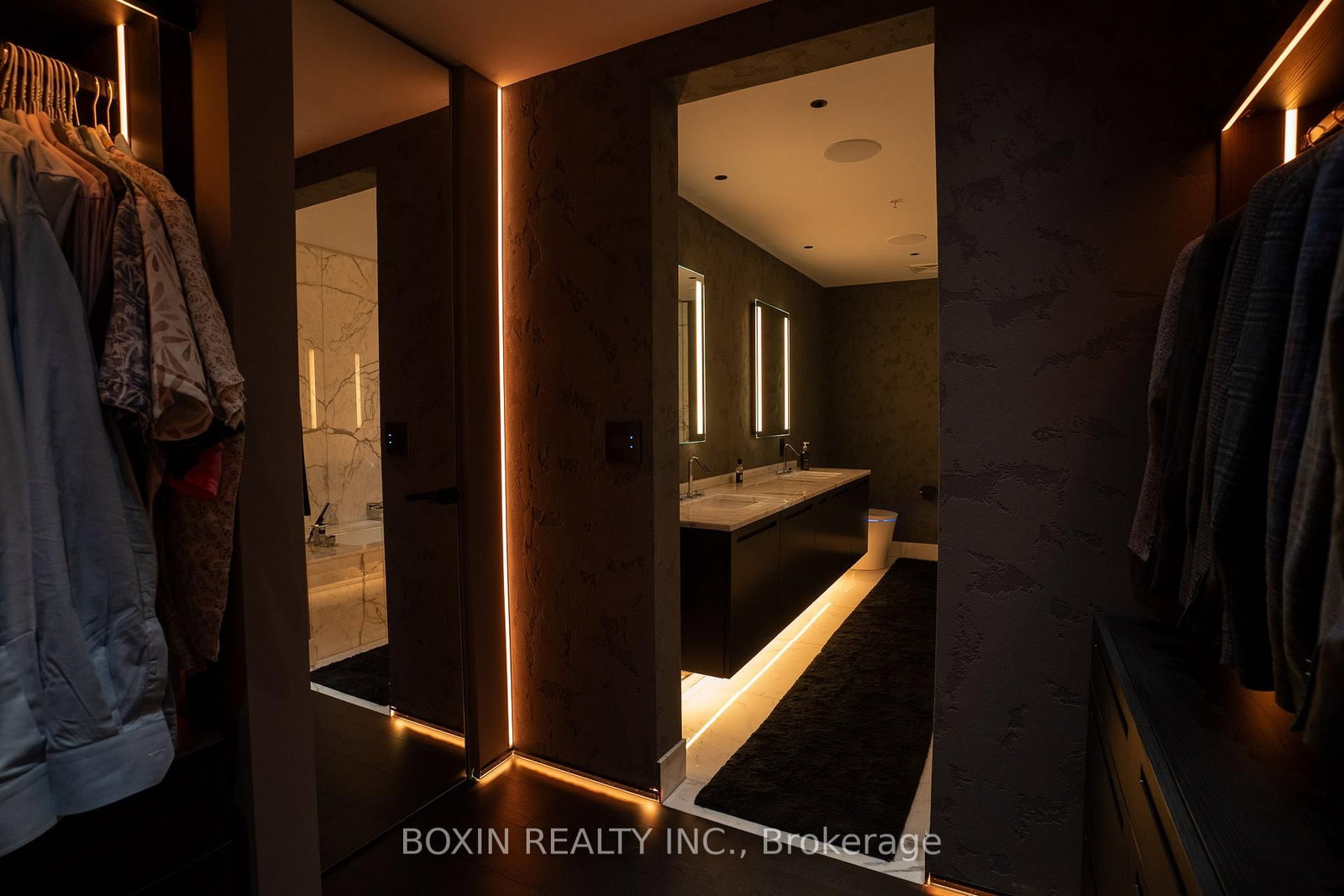 Condo for sale at 3301-180 University Avenue, Toronto, Ontario, M5H 0A2 - Waterfront Communities C1 - MLS: C12941988