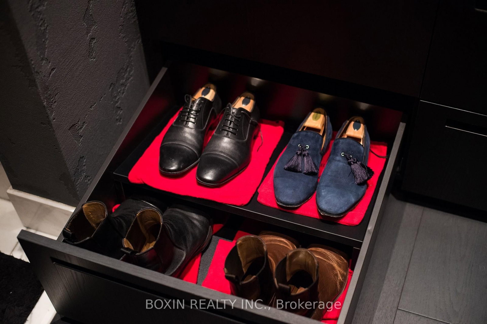 Condo for sale at 3301-180 University Avenue, Toronto, Ontario, M5H 0A2 - Waterfront Communities C1 - MLS: C12941988