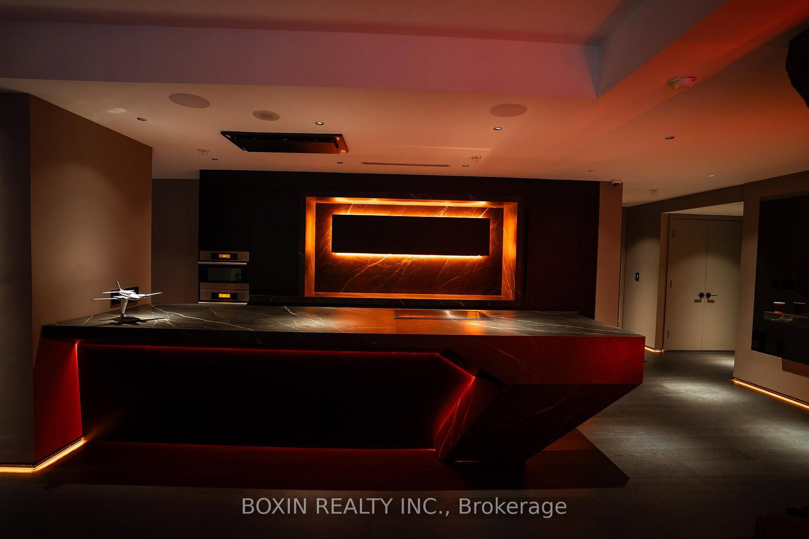 Condo for sale at 3301-180 University Avenue, Toronto, Ontario, M5H 0A2 - Waterfront Communities C1 - MLS: C12941988