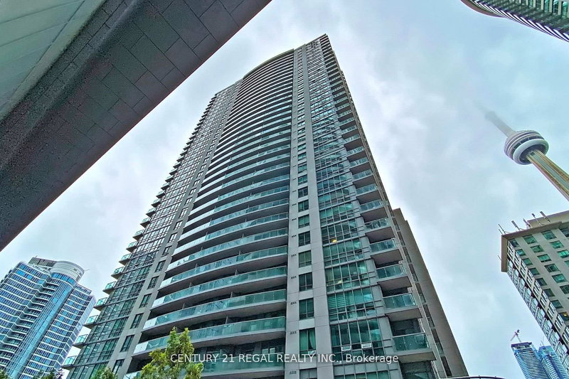 1612 - 19 Grand Trunk Cres, Toronto, M5J 3A3 | Image 3