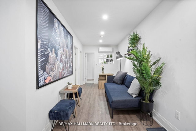 12 - 595 St Clair Avenue W