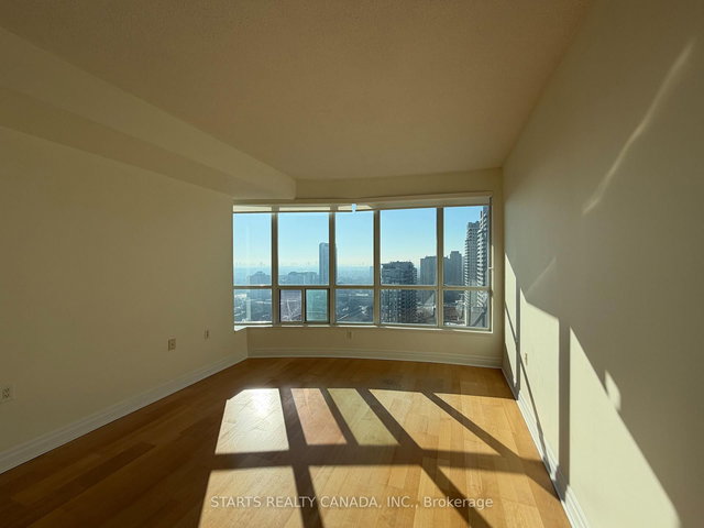 2804 - 21 Hillcrest Avenue