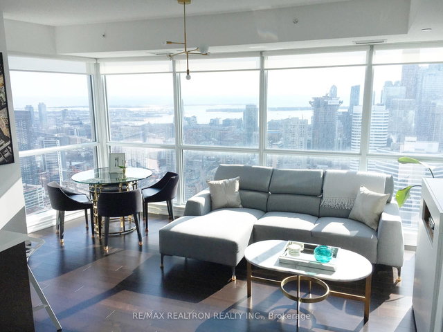 5307 - 386 Yonge Street