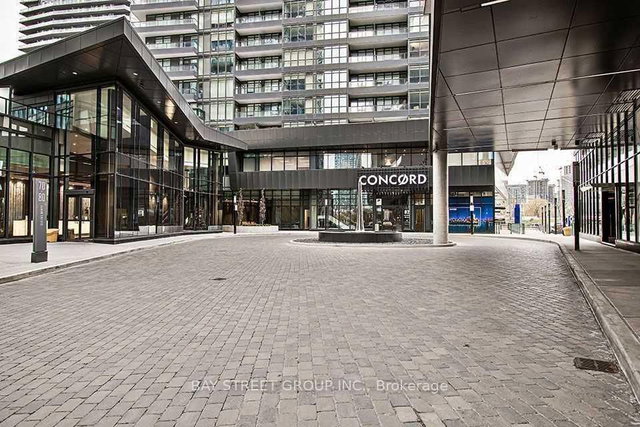 810 - 90 Queens Wharf Road