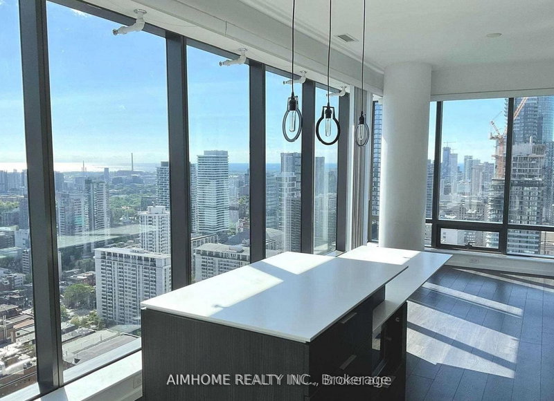 home for lease on 3702-5 St Joseph Street