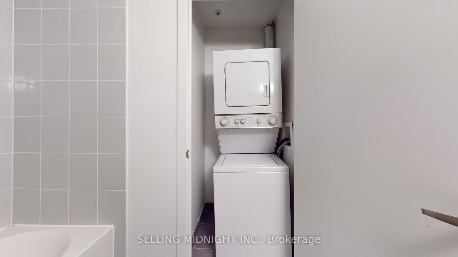 Condo for lease at 1404-20 Joe Shuster Way, Toronto, Ontario, M6K 1E6 - Niagara - MLS: C12942672