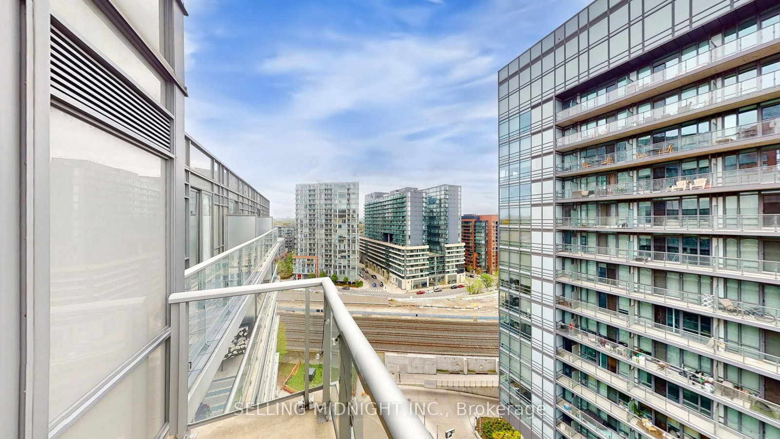 Condo for lease at 1404-20 Joe Shuster Way, Toronto, Ontario, M6K 1E6 - Niagara - MLS: C12942672