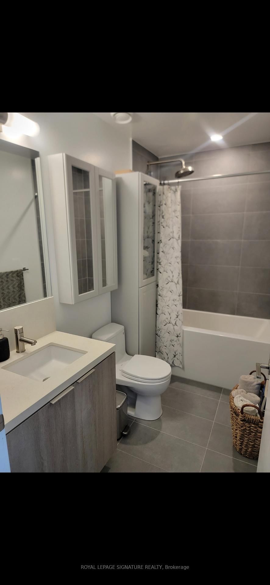 2020 Bathurst Street, Unit 210 - Photo 11