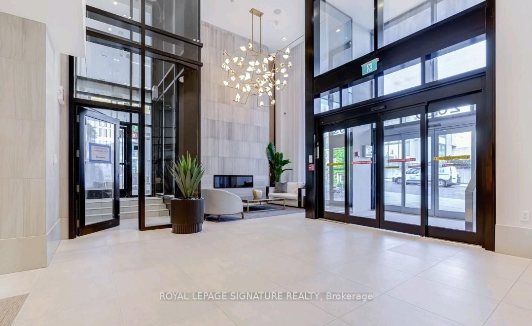 2020 Bathurst Street, Unit 210 - Photo 2