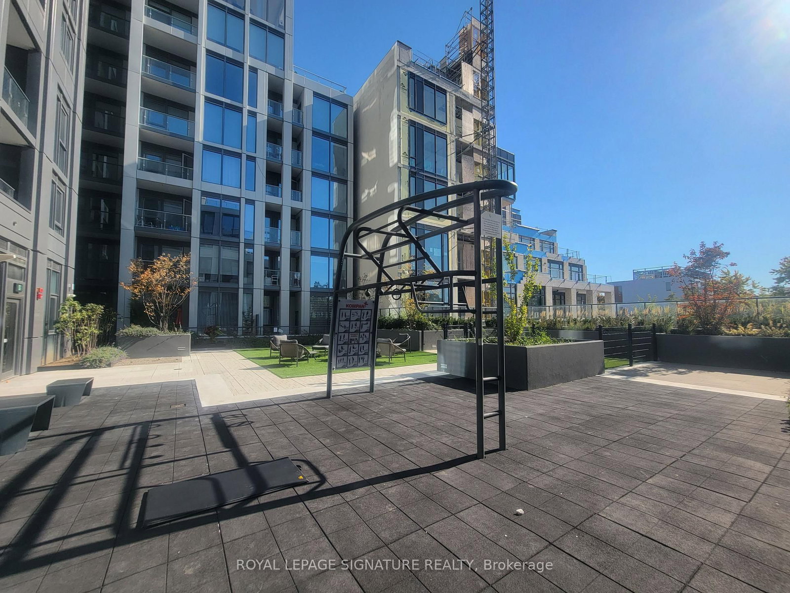 2020 Bathurst Street, Unit 210 - Photo 20