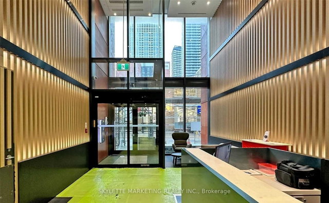 2505 - 357 King Street W