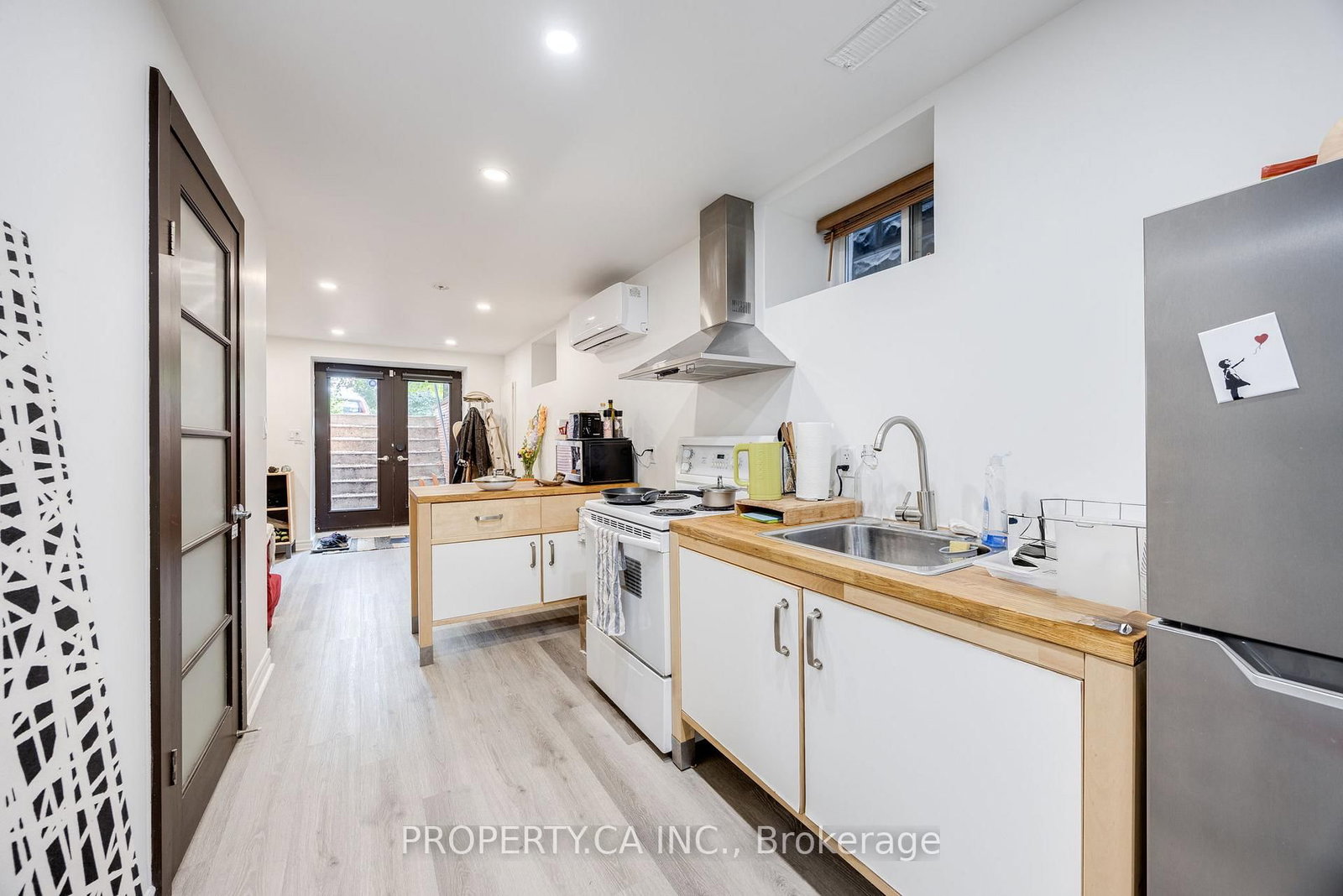 Semi-Detached House for lease at 14 Bellwoods Avenue, Toronto, Ontario, M6J 2P4 - Trinity-Bellwoods - MLS: C12943500
