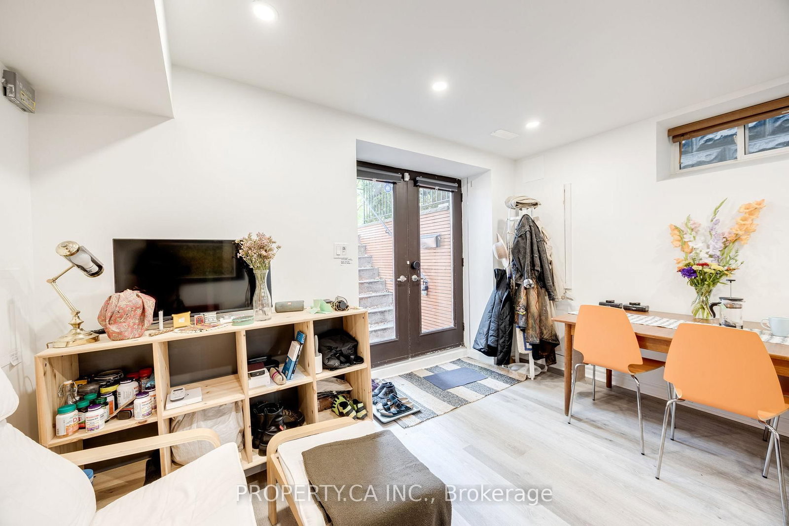 Semi-Detached House for lease at 14 Bellwoods Avenue, Toronto, Ontario, M6J 2P4 - Trinity-Bellwoods - MLS: C12943500