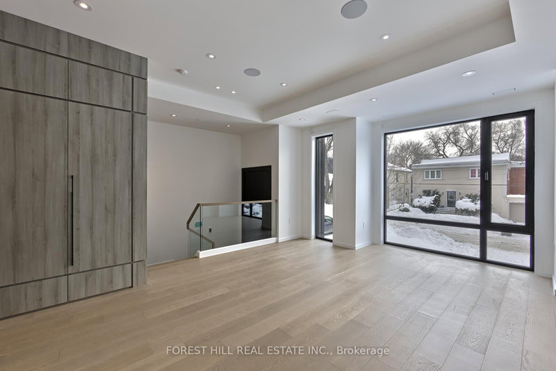 42 Cameron Ave, Toronto, M2N 1E1 | Image 2