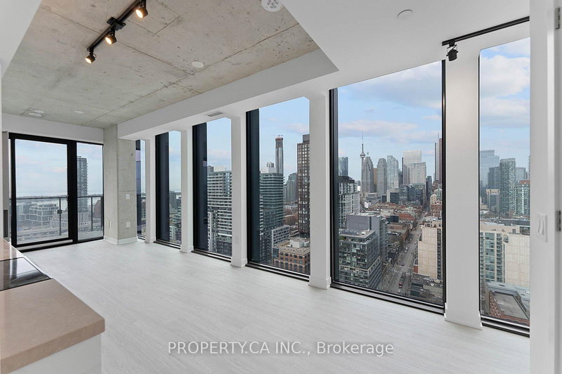 home for lease on 2504-284 King Street E