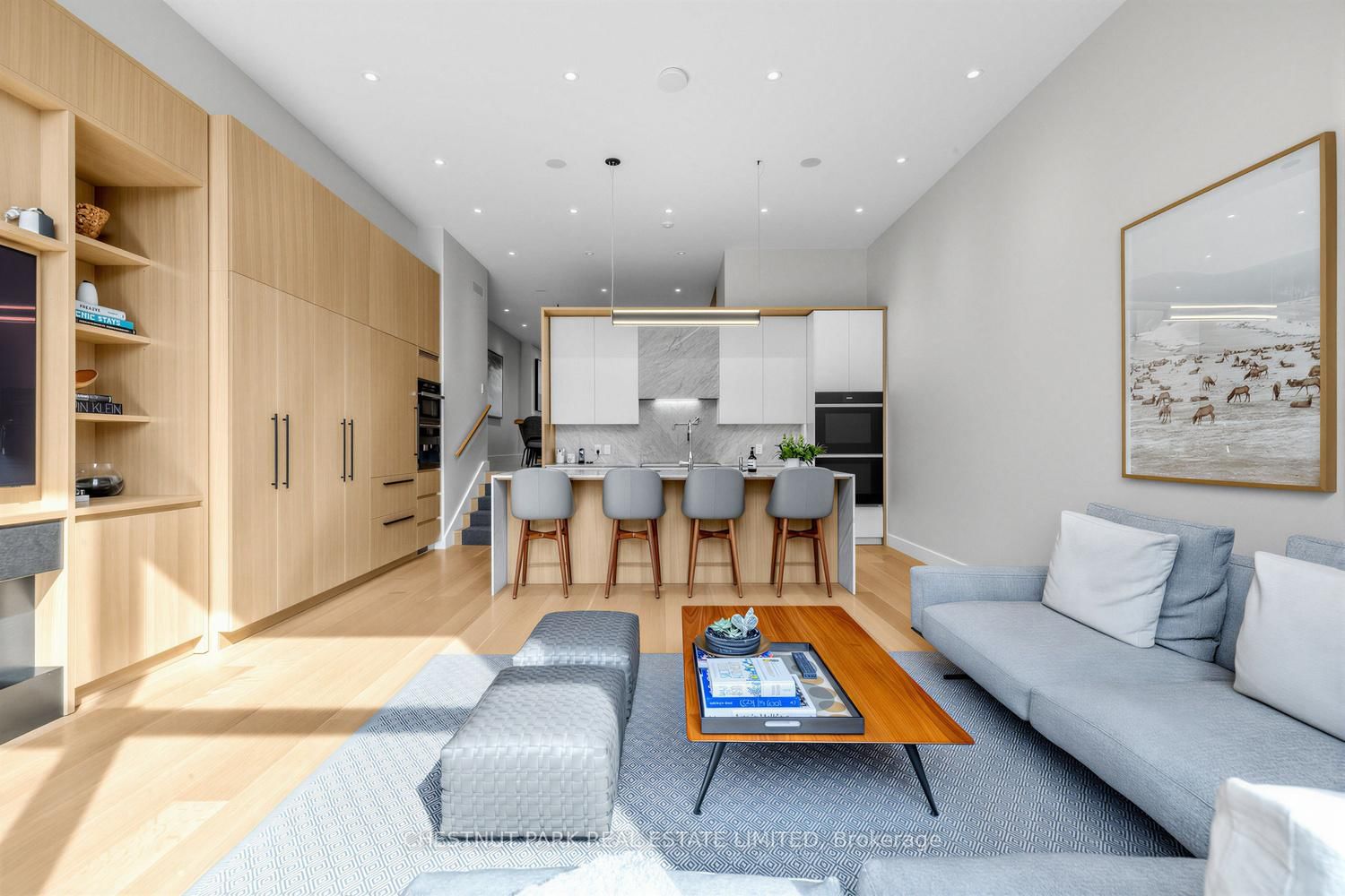 Detached House for sale at 55 Farnham Avenue, Toronto, Ontario, M4V 1H6 - Yonge-St. Clair - MLS: C12943972