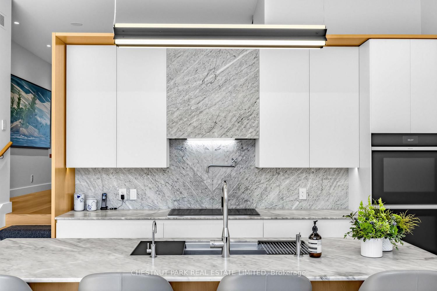 Detached House for sale at 55 Farnham Avenue, Toronto, Ontario, M4V 1H6 - Yonge-St. Clair - MLS: C12943972