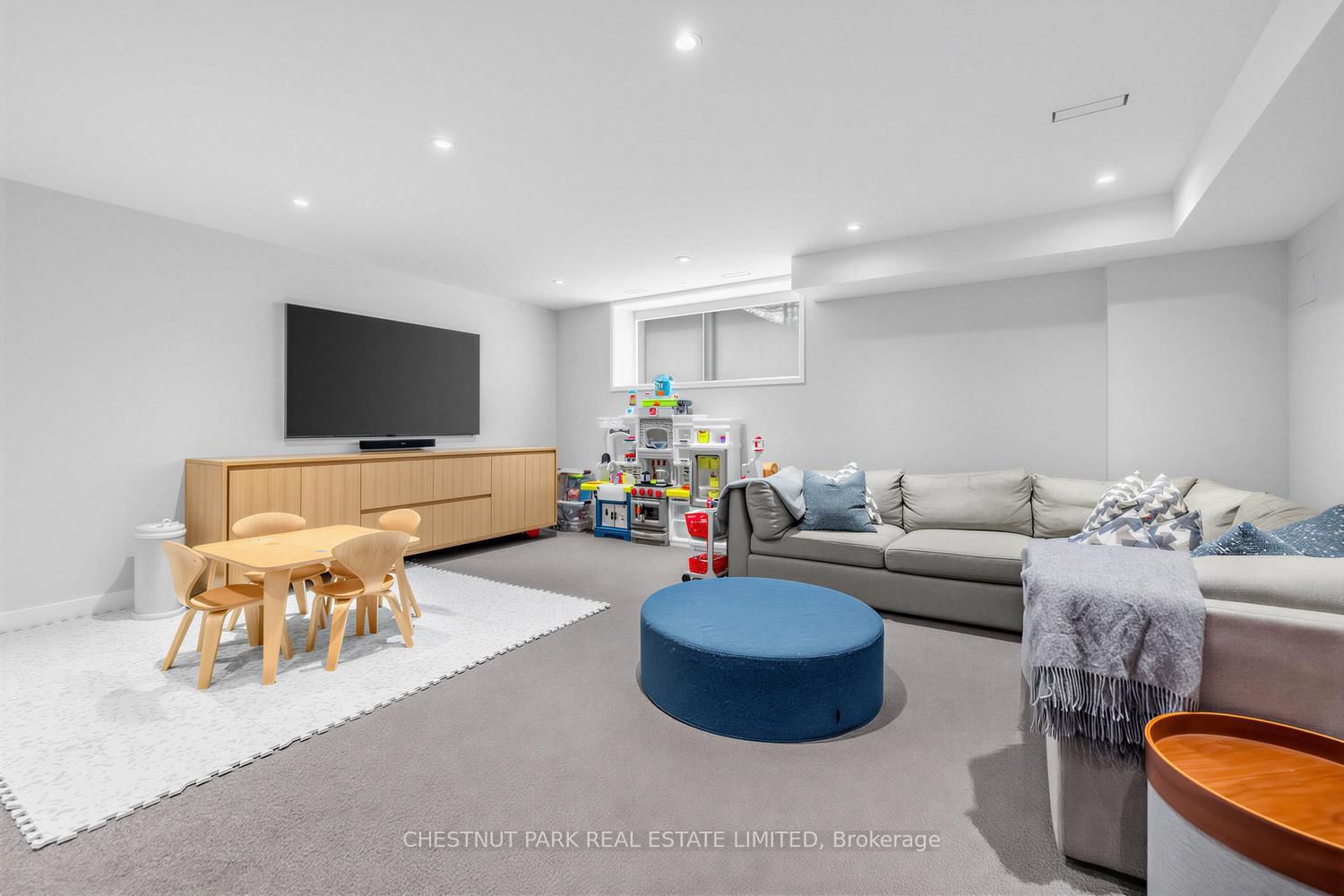 Detached House for sale at 55 Farnham Avenue, Toronto, Ontario, M4V 1H6 - Yonge-St. Clair - MLS: C12943972