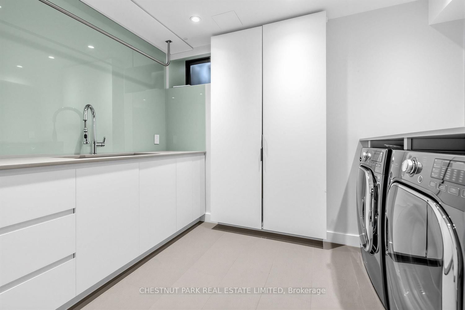 Detached House for sale at 55 Farnham Avenue, Toronto, Ontario, M4V 1H6 - Yonge-St. Clair - MLS: C12943972