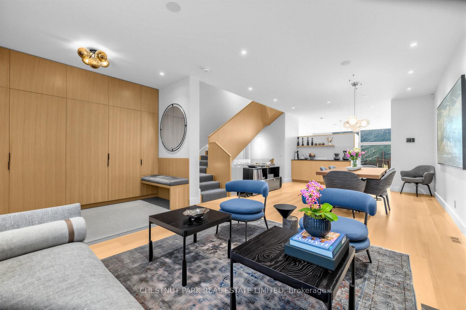 Detached House for sale at 55 Farnham Avenue, Toronto, Ontario, M4V 1H6 - Yonge-St. Clair - MLS: C12943972