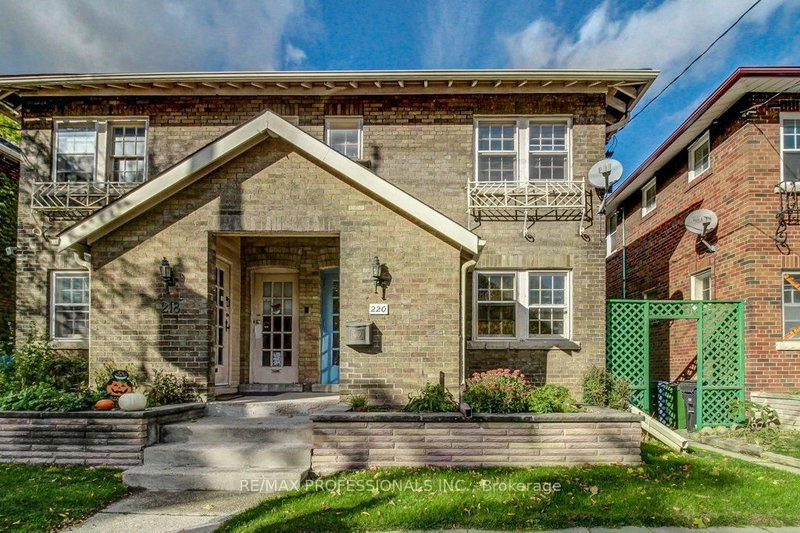 Main - 220 Millwood Rd, Toronto, M4S 1J7 | Image 2