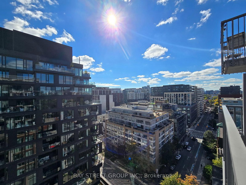 home for lease on 1304-2 Augusta Avenue