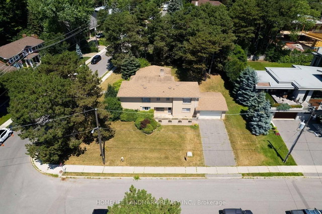 2 Royal Oak Drive