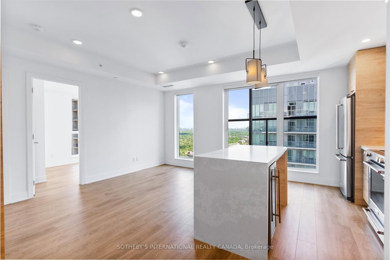home for lease on 1601-200 Redpath Avenue