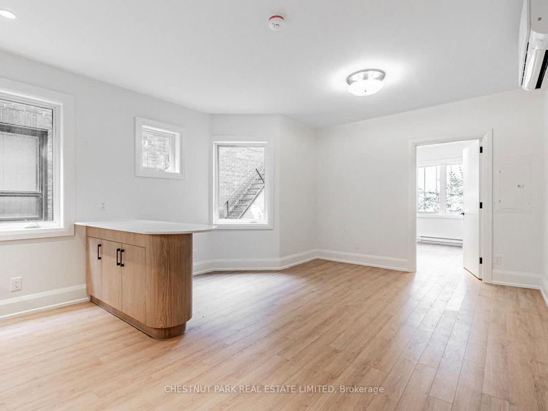3 - 2528 Yonge St, Toronto, M4P 2H7 | Image 3