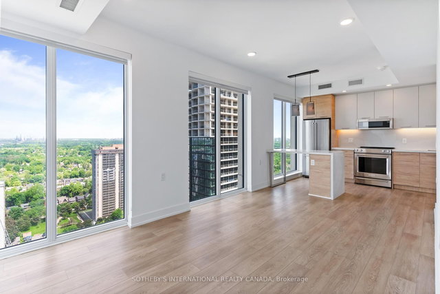 1902 - 200 Redpath Avenue