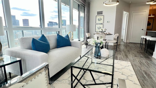 3605 - 825 Church Street