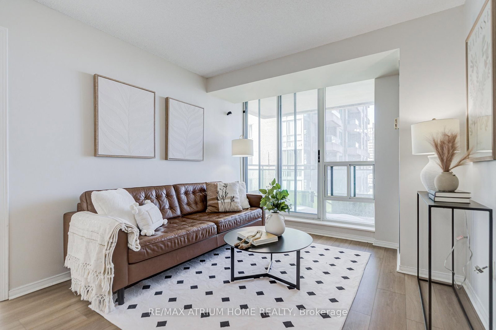 Condo for sale at 1703-3 Pemberton Avenue, Toronto, Ontario, M2M 4M1 - Newtonbrook East - MLS: C12944698