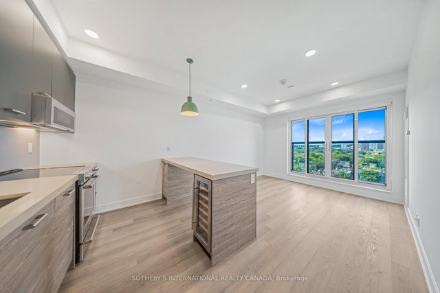 204 - 484 Spadina Avenue